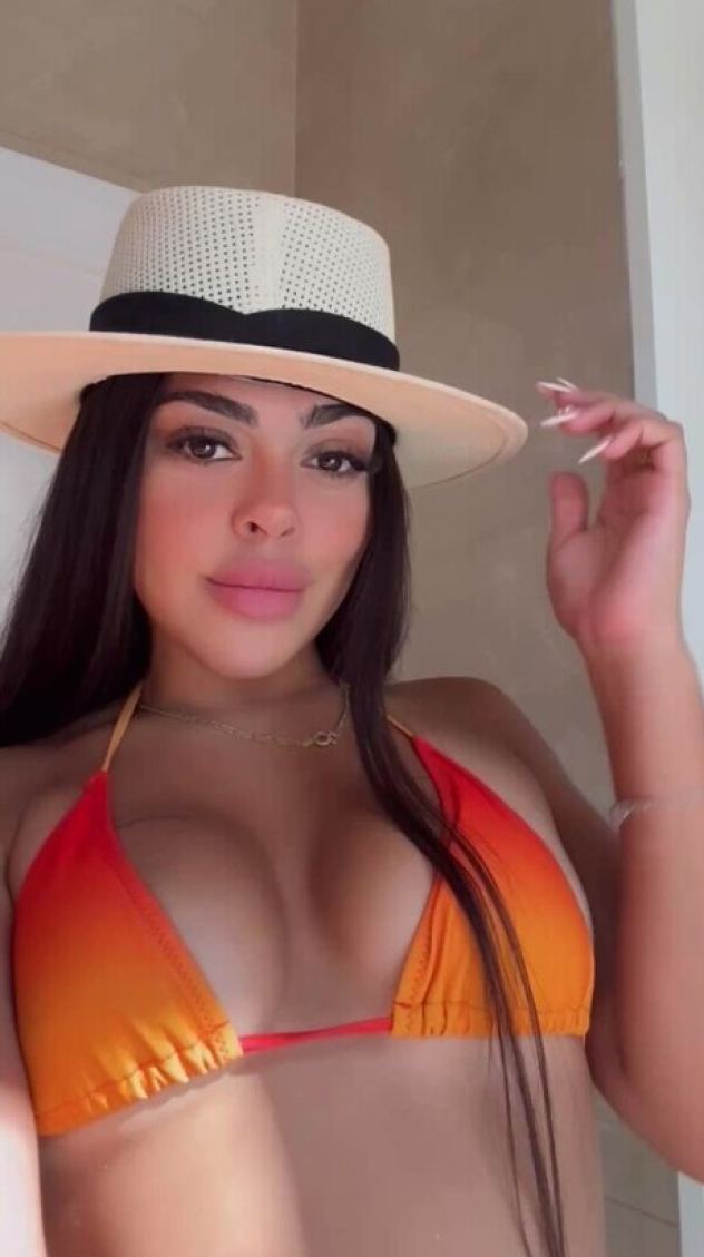 Adore la sur Mikaela fuente mikalafuente Adore la sur Mikaela fuente mikalafuente