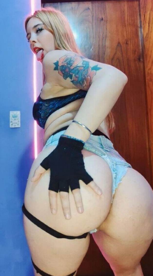 Aishah Sofey (@aishahssofey) Info 159 Aishah Sofey (@aishahssofey) Info 159
