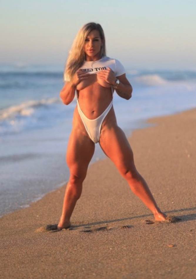 Alabama Barker Displays Her Sexy Assets (8 Photos) Report 596 Alabama Barker Displays Her Sexy Assets (8 Photos) Report 596