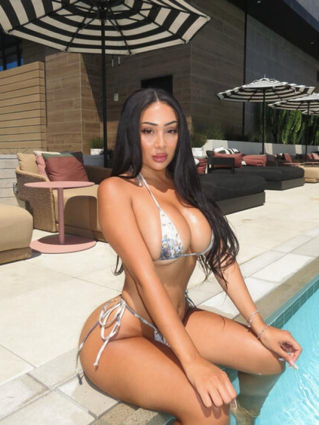 Alanna Gets It Hard! World's Best Heavy Set Naturals POV Tips 678 Alanna Gets It Hard! World's Best Heavy Set Naturals POV Tips 678