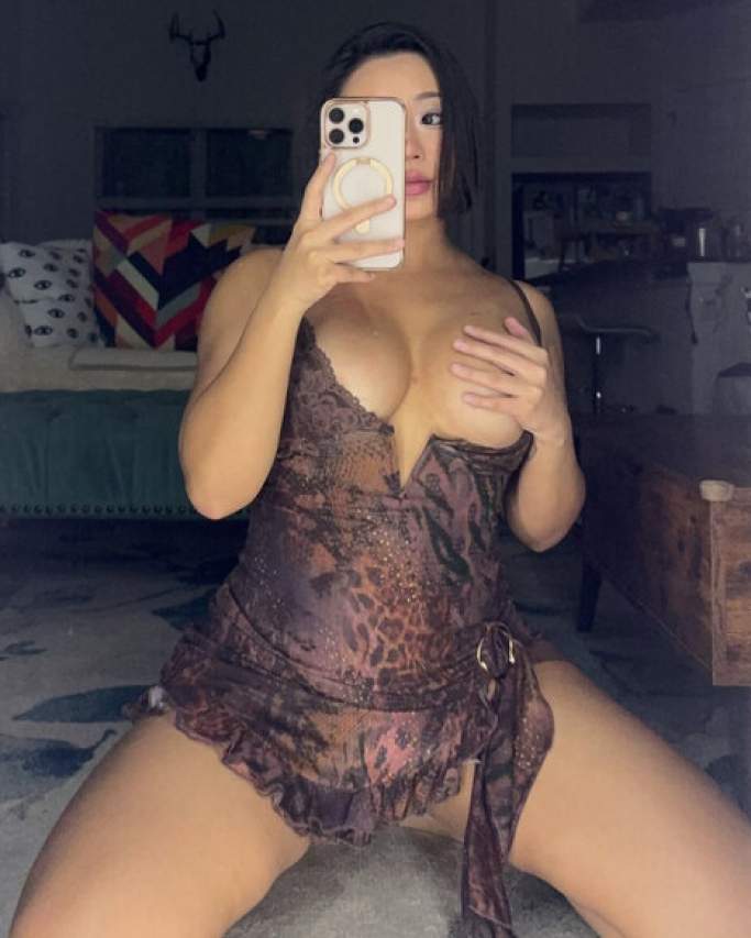 Amiiinuu nudes Amiiinuu nudes
