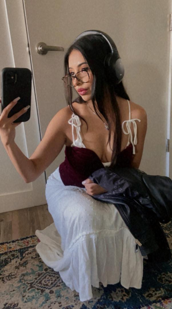 Ana Lucía Pineda (@official_jackielove) Update 98 Ana Lucía Pineda (@official_jackielove) Update 98