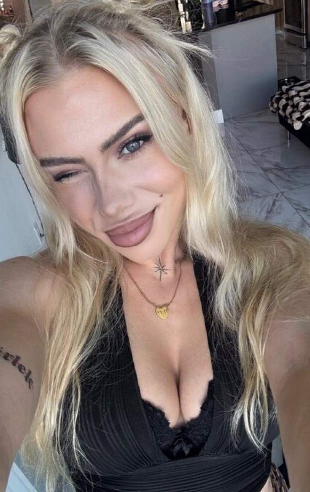 Big Tit Latina Gets Fucked Hard Big Tit Latina Gets Fucked Hard