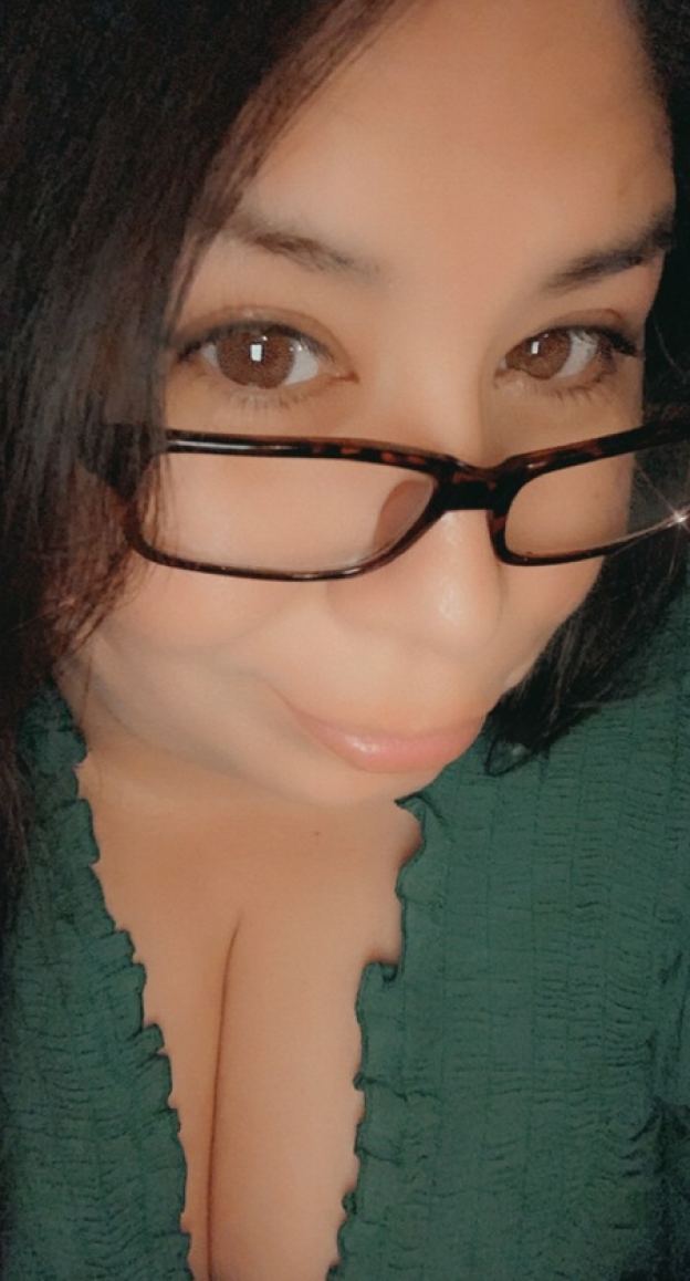 Big Titty Slut Shows Big Titty Slut Shows