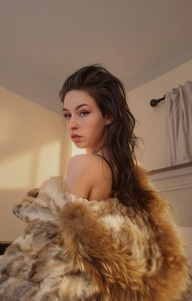 Breckie Hill - OnlyFans, Porn & Nude Content Review & ... Review 872 Breckie Hill - OnlyFans, Porn & Nude Content Review & ... Review 872