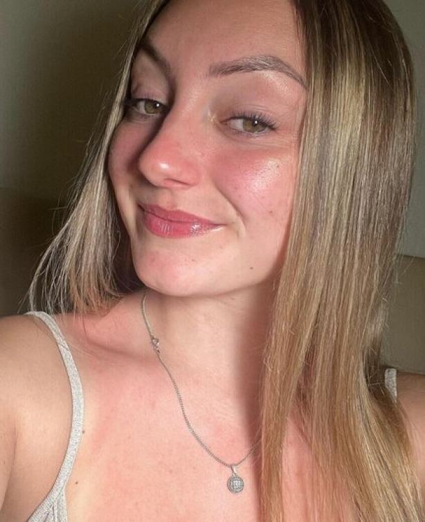 Brittany (@brittany_broski) Brittany (@brittany_broski)