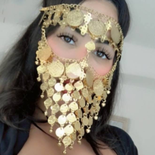 Curvy Model ~ Jolie Becker Biography & Facts Curvy Model ~ Jolie Becker Biography & Facts