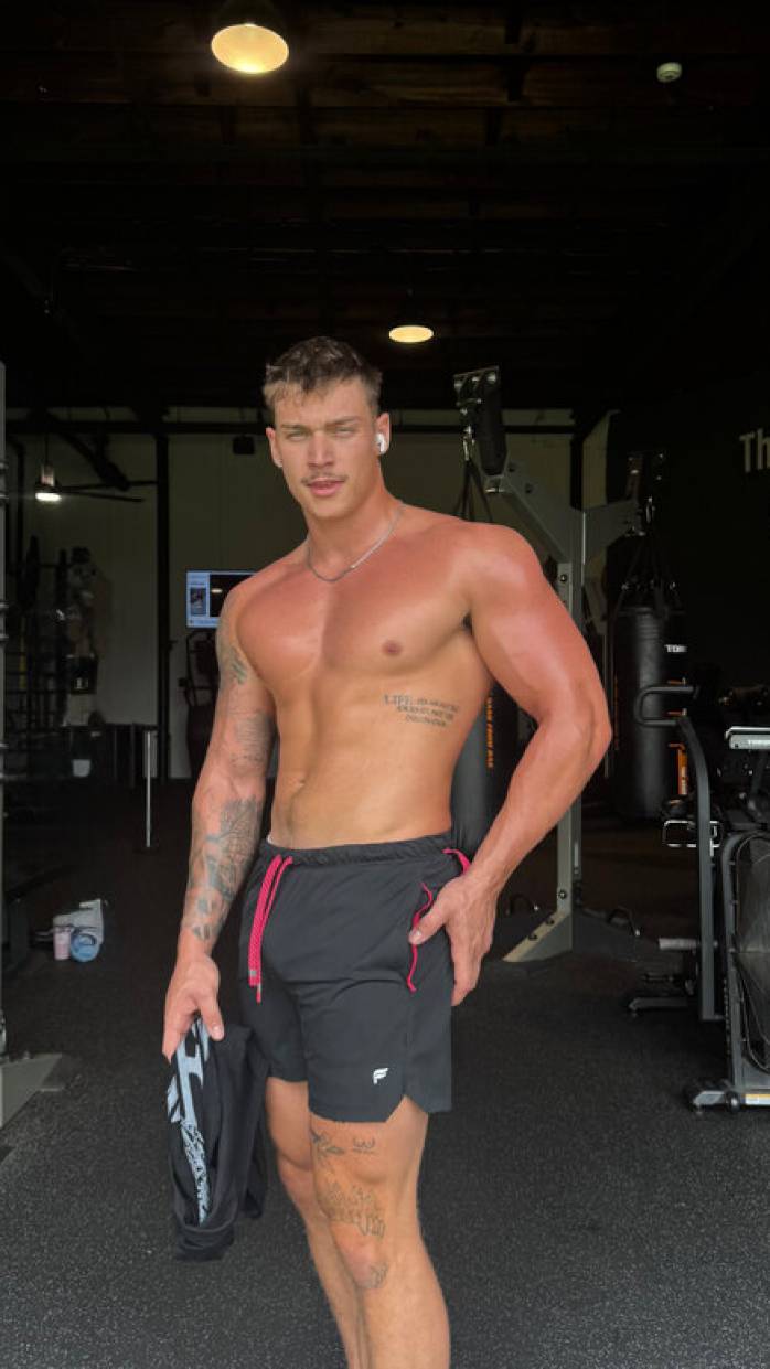 Danielle Bregoli (Bhad Bhabie) Boobs Pictures & GIFS ... Guide 87 Danielle Bregoli (Bhad Bhabie) Boobs Pictures & GIFS ... Guide 87