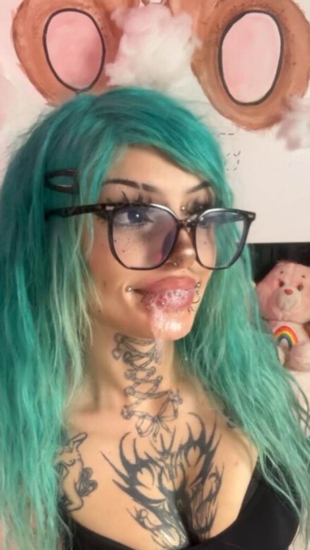 do you wanna eat me? i mean.. this sandwich? π juicy ... Guide 439 do you wanna eat me? i mean.. this sandwich? π juicy ... Guide 439