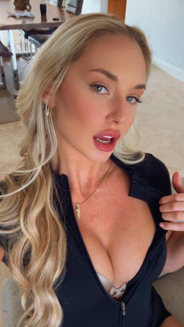 Ella Alexandra - Mirror Pussy Fingering - Nude Video Facts 524 Ella Alexandra - Mirror Pussy Fingering - Nude Video Facts 524