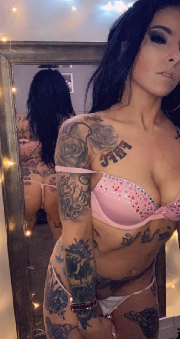 Ellie Gates / ellie_handygirl / ellie_handygirl_18 Nude Leaked ... Ellie Gates / ellie_handygirl / ellie_handygirl_18 Nude Leaked ...