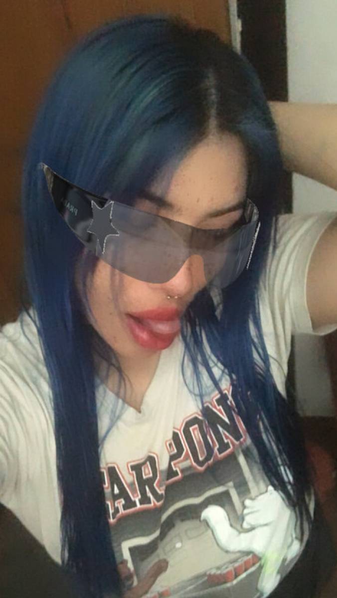 Fern Frieren Porn Videos Fern Frieren Porn Videos
