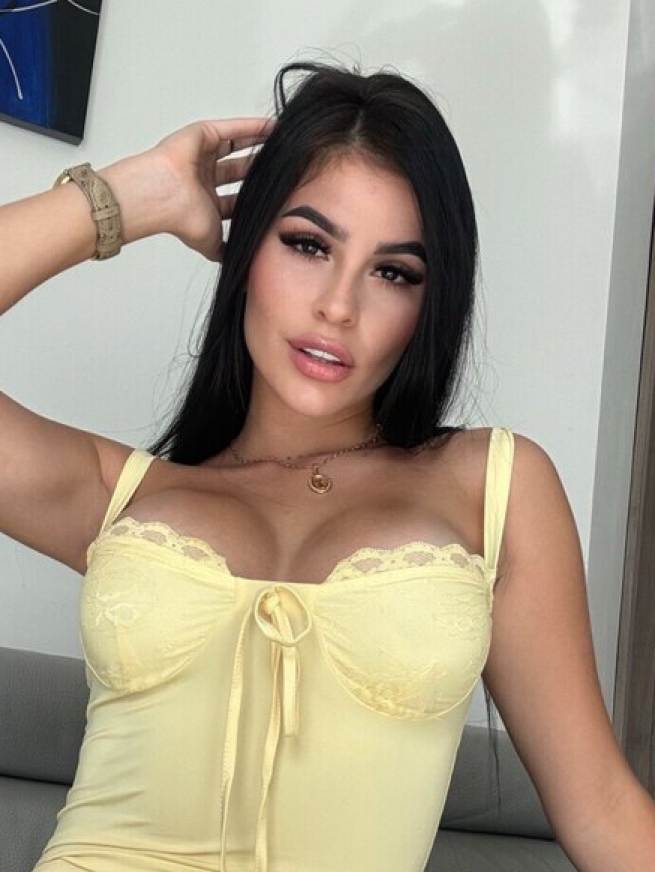 For urindianbae tanvi pour Mackenzie Jones - OnlyFans For urindianbae tanvi pour Mackenzie Jones - OnlyFans