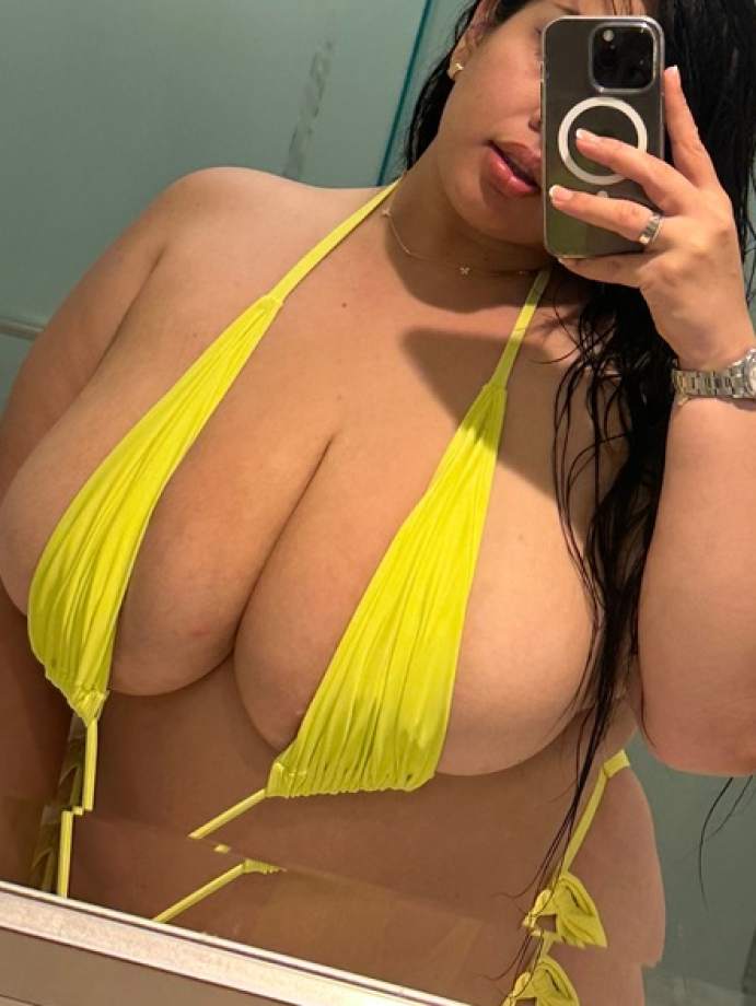 ITS_JULIAROSE / Julia Rose / hellojuliarose Nude Leaked ... ITS_JULIAROSE / Julia Rose / hellojuliarose Nude Leaked ...