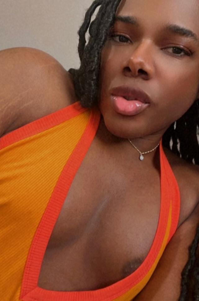 Karen - Fotos y Vídeos Porno Karen - Fotos y Vídeos Porno