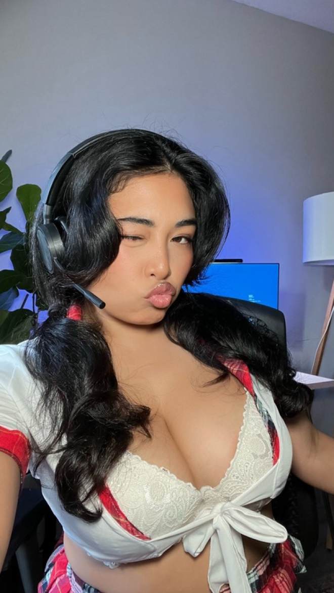 L Y R A C R - Porn Photos & Videos Report 292 L Y R A C R - Porn Photos & Videos Report 292