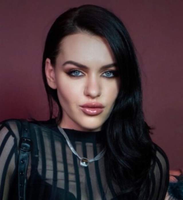 / milica_yb Nude / milica_yb Nude