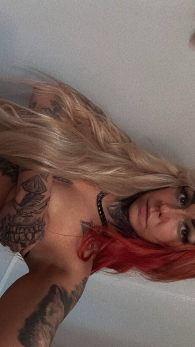 / milica_yb Nude / milica_yb Nude