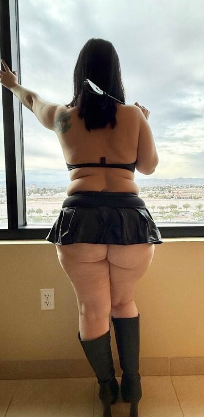 Mochi behind pour Naughty Girl Gets Mochi behind pour Naughty Girl Gets