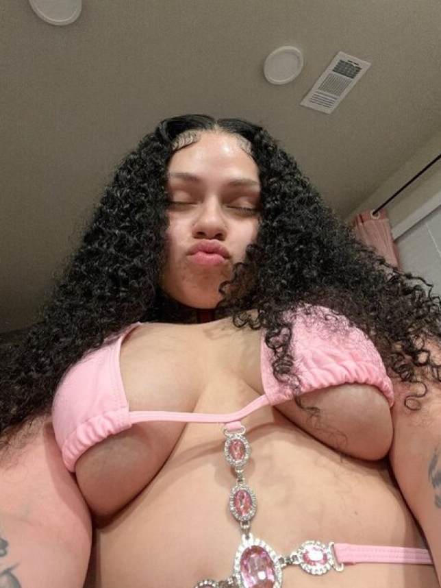 Morgpie still doing her thing despite rollback on nudity ... Facts 584 Morgpie still doing her thing despite rollback on nudity ... Facts 584