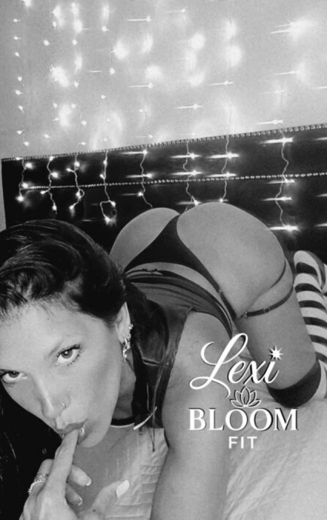 Naughty Scarlett Nude Art Print by BDSM love Naughty Scarlett Nude Art Print by BDSM love