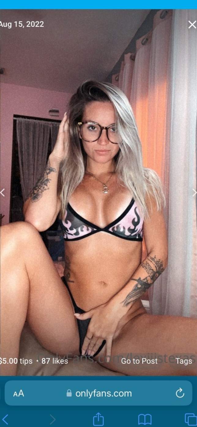 Noemy montes pour - Official Online pour - Swipe Noemy montes pour - Official Online pour - Swipe