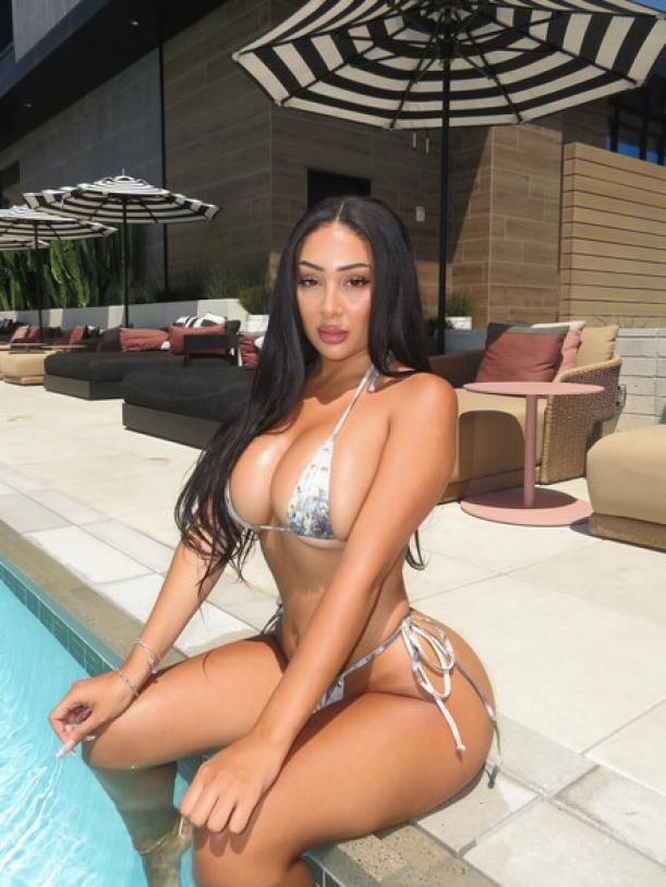 Recent Videos from Elle Alexandra Update 494 Recent Videos from Elle Alexandra Update 494