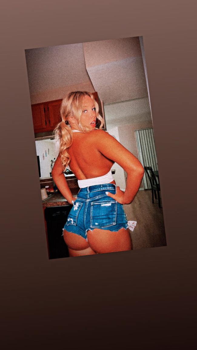 Robyn Hilton Nude Pics & Videos, Sex Tape ... Robyn Hilton Nude Pics & Videos, Sex Tape ...