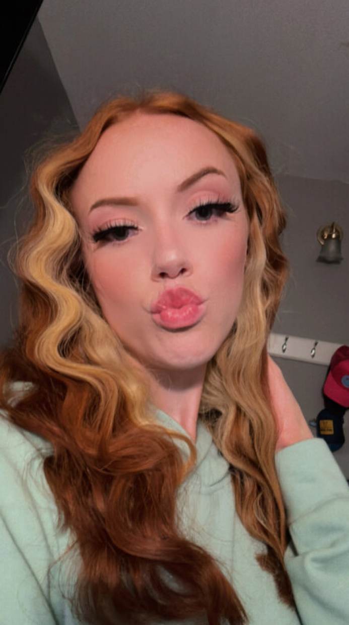 Rose (@redroomromance) • Instagram photos and videos Info 338 Rose (@redroomromance) • Instagram photos and videos Info 338