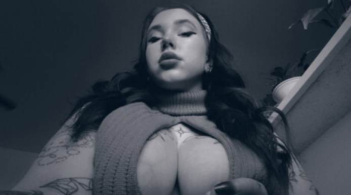 Rosykindred LIVE Cam and Free Sex Chat Rosykindred LIVE Cam and Free Sex Chat